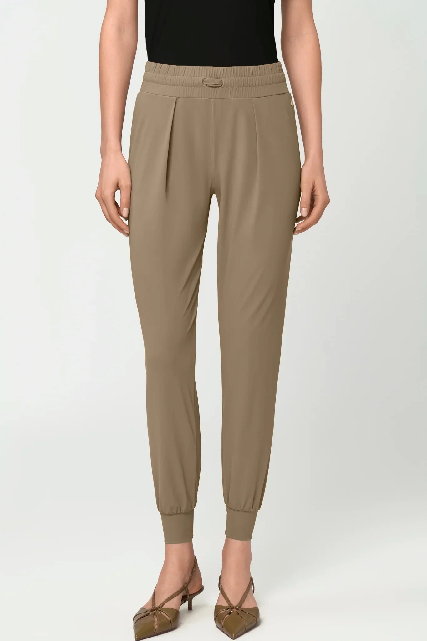 LUXE LÉGER Track Pants oliva