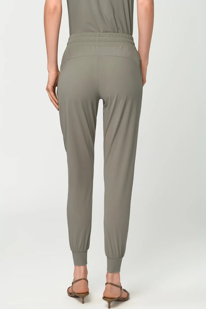 LUXE LÉGER Track Pants mira