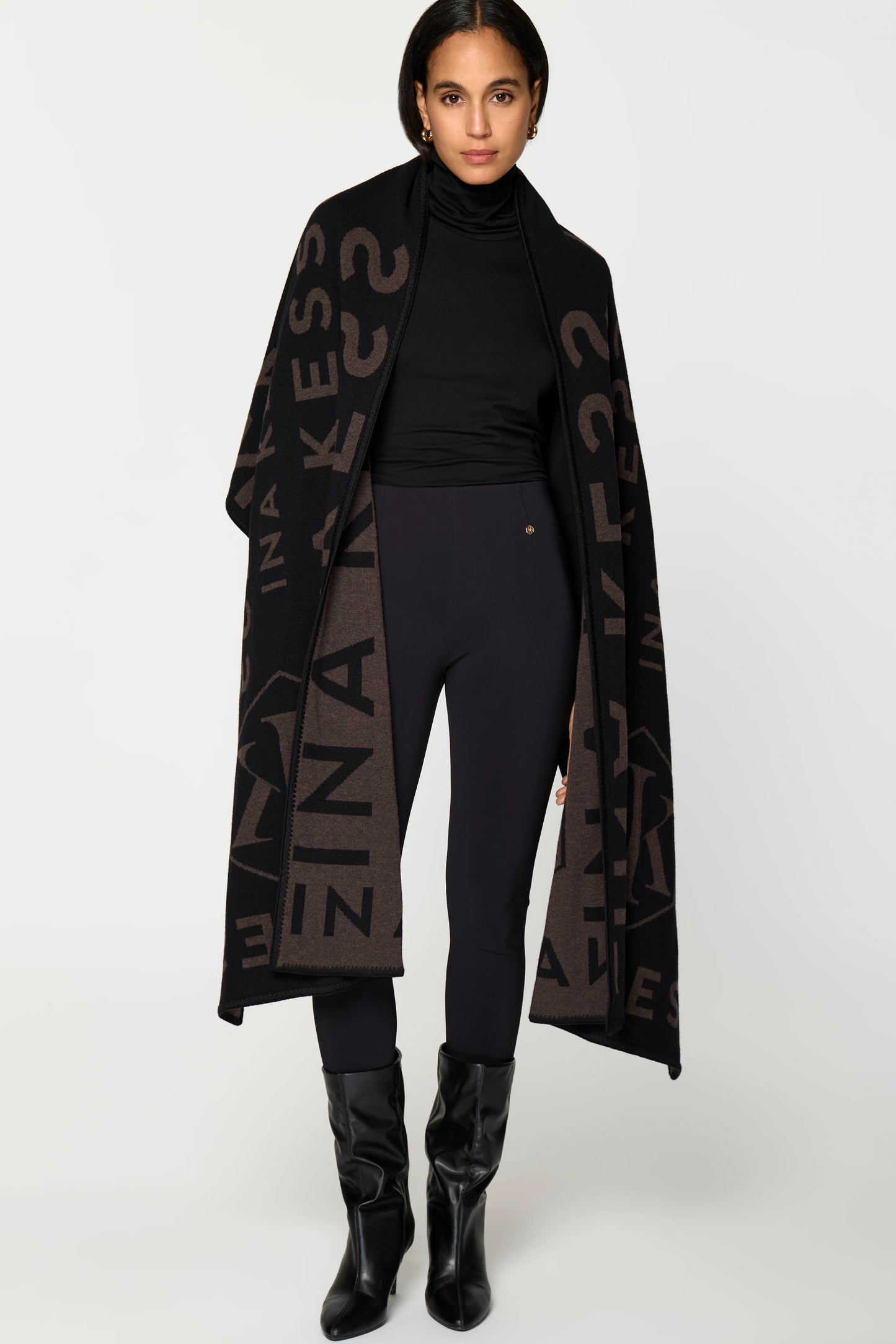 NELLETTO Scarf coal