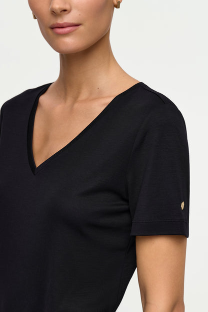 TARA T-Shirt black