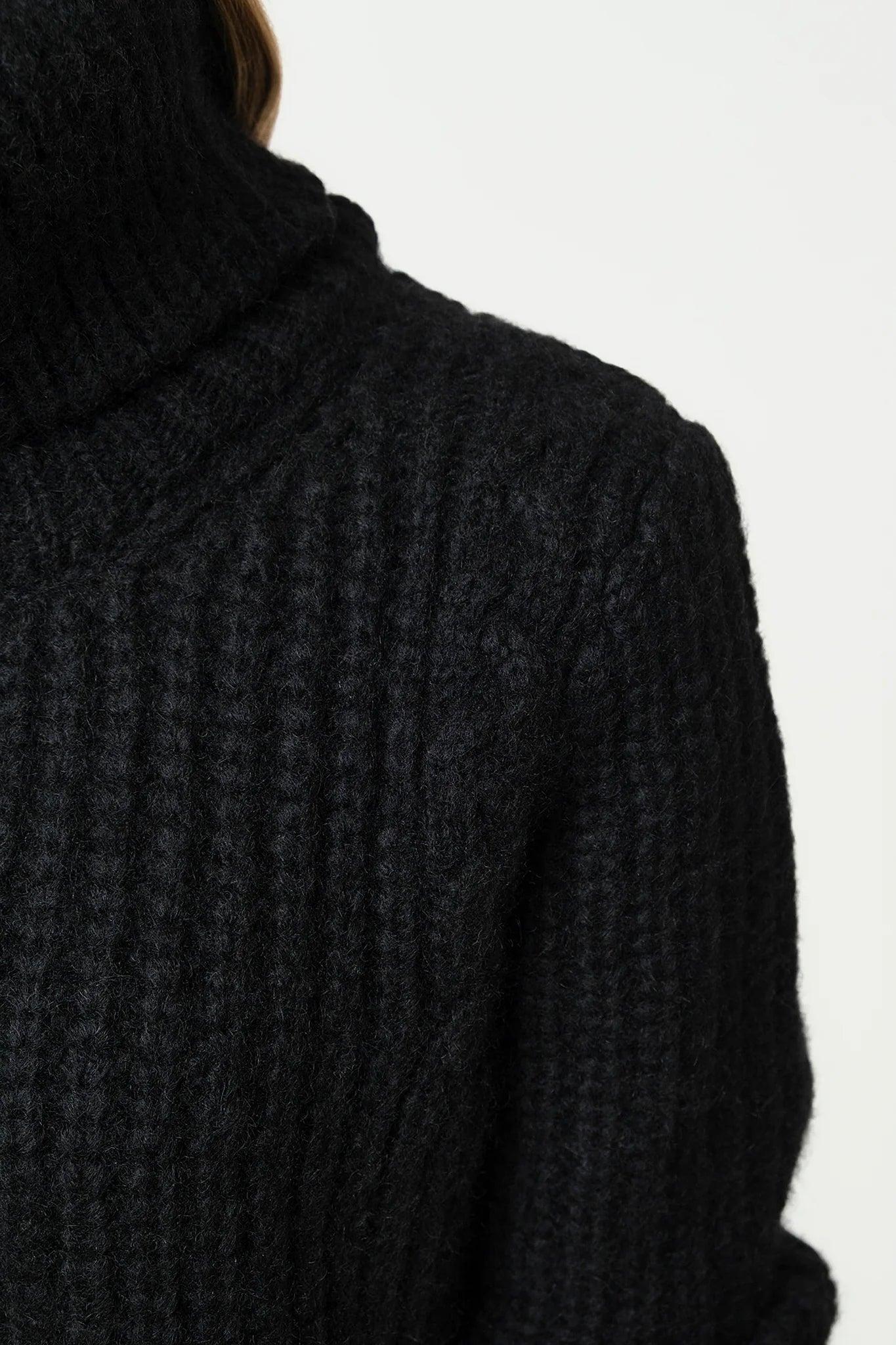 PELLICI Alpaca-Blend Sweater black