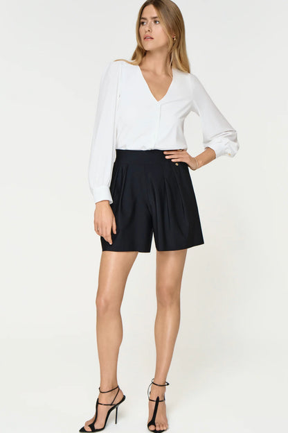 CALIPSA Shorts black