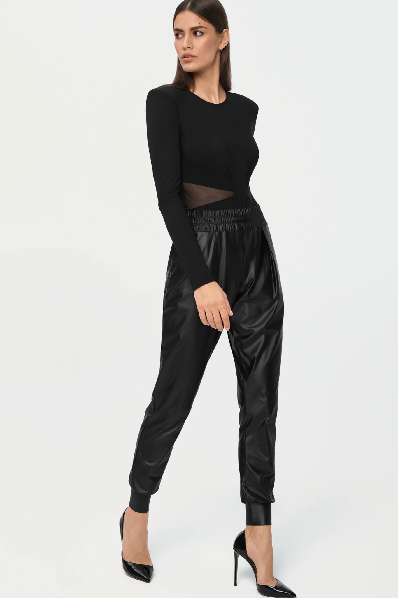 ELESSA Track Pants black