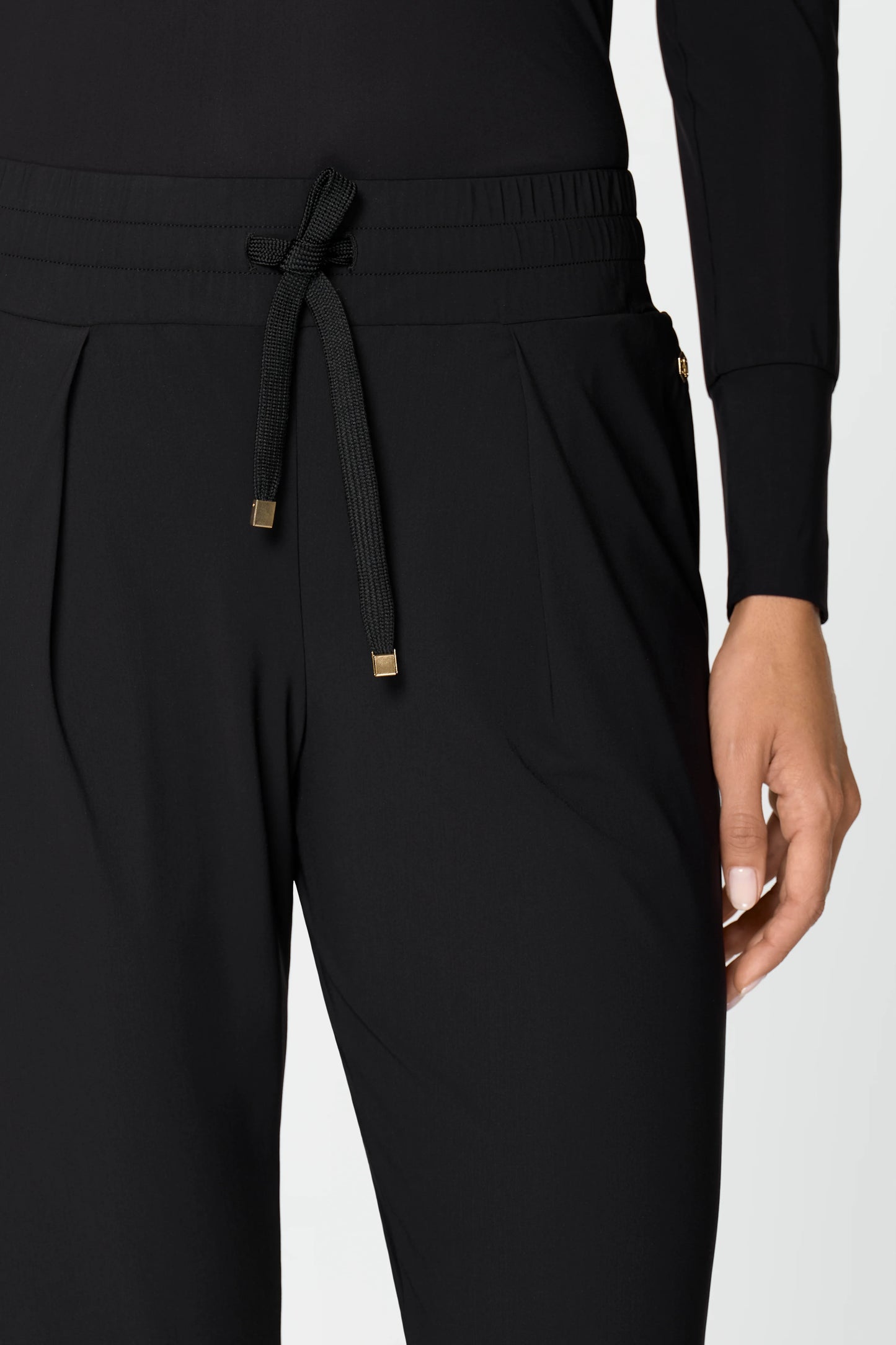 LUXE LÉGER Track Pants black