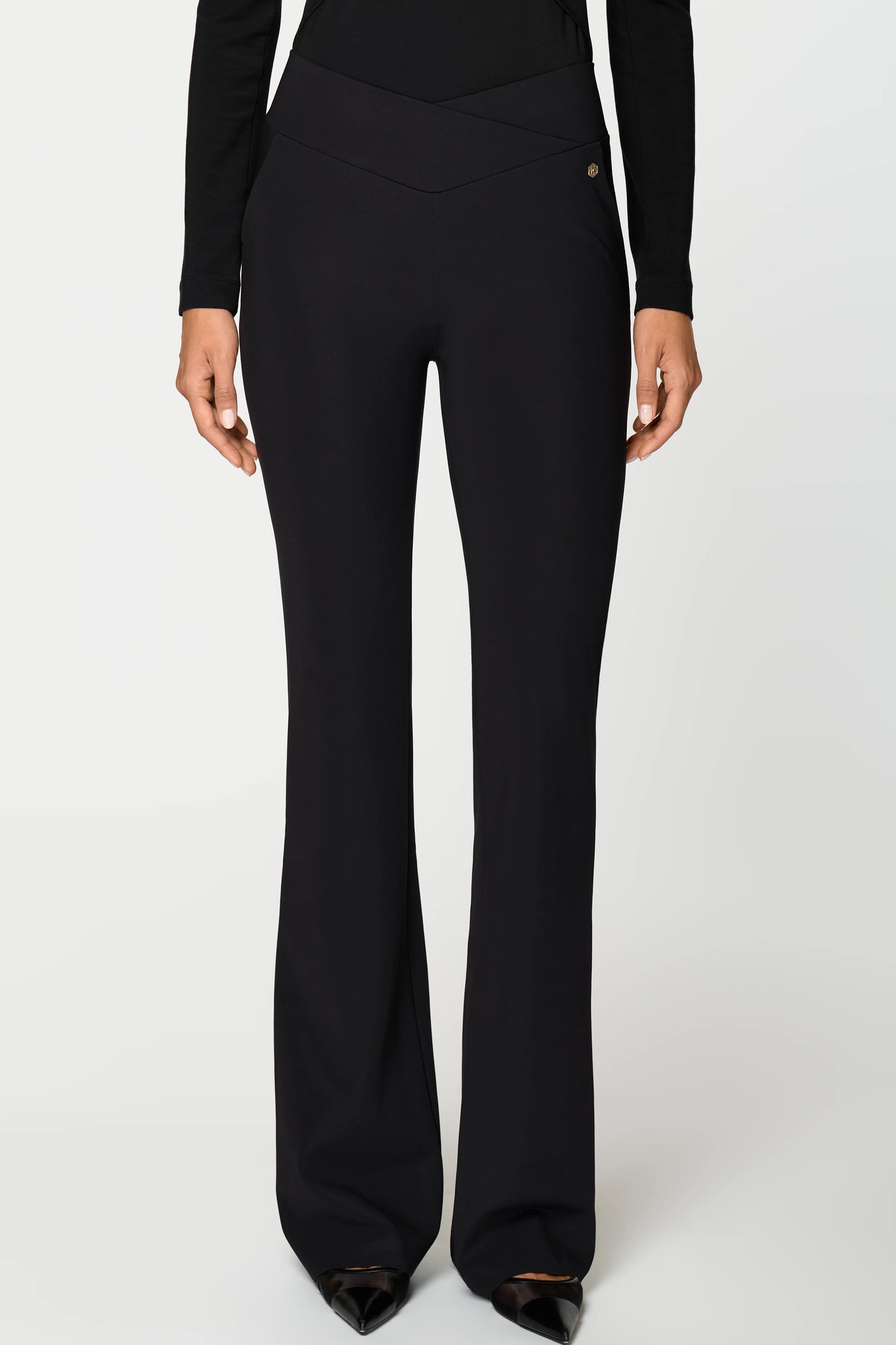 MASSARI Pants black
